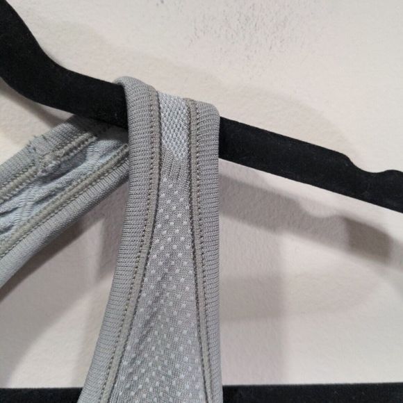 Athleta Ruched Camo Print Gray Tank Size Medium Stretch Athletic Yoga Racerback - Picture 4 of 8